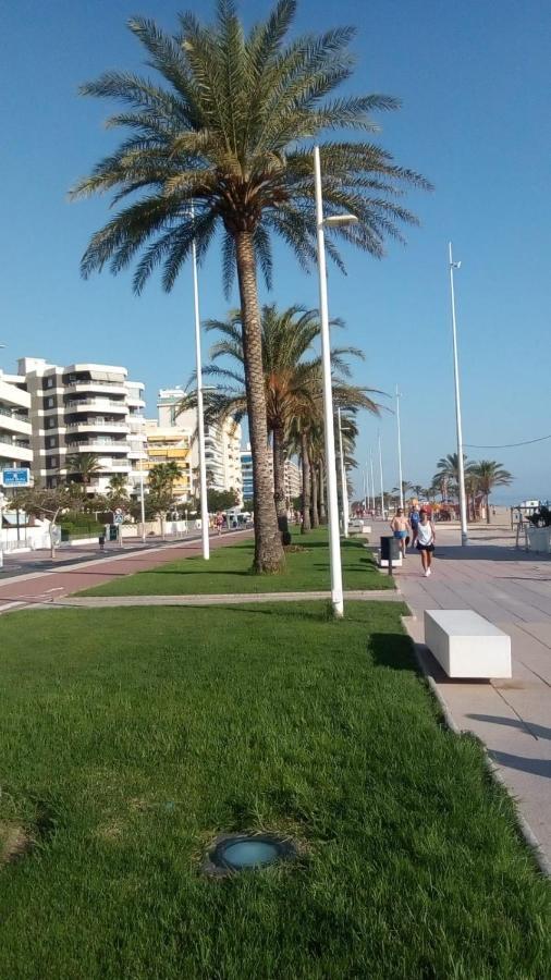 דירות גאנדיה Edificio Attikos - Solo Familias מראה חיצוני תמונה